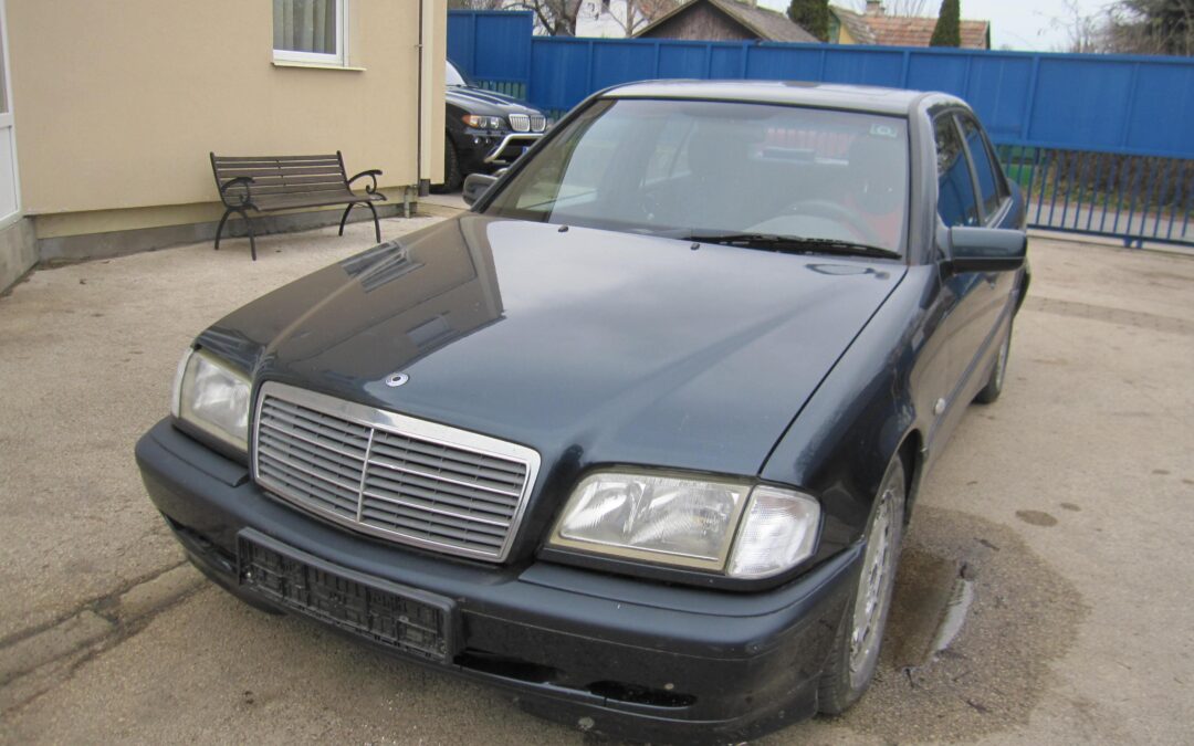 Mercedes C 200