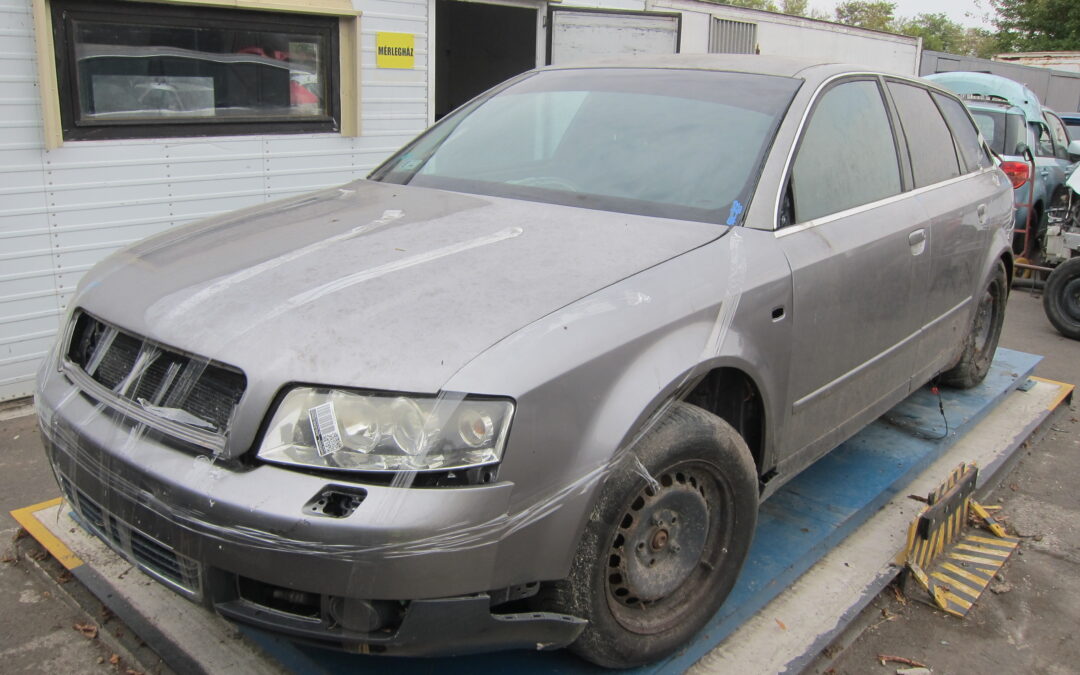 Audi A4 (01.01-04.10.) 2.0 Kom 5